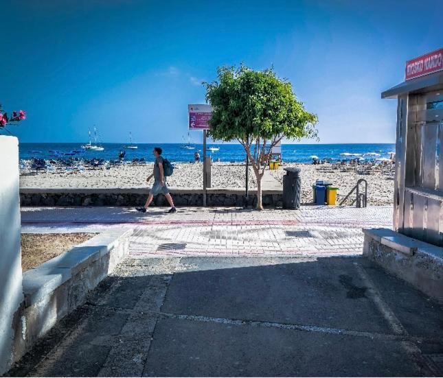 Lovely 2 Bedroom Apartment Near Las Vistas Beach Adults Only! Playa de las Américas Extérieur photo